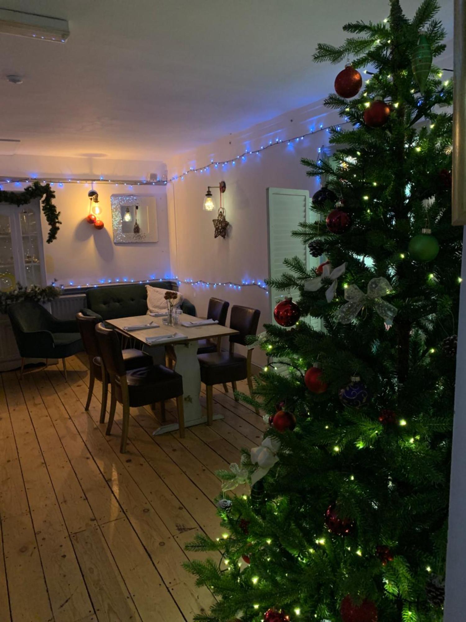Bed and Breakfast The Lazy Lion Milford on Sea Exterior foto